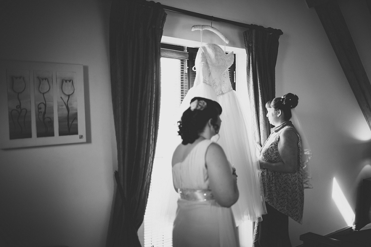 Real Wedding at Cooling Castle Barn in Kent 006